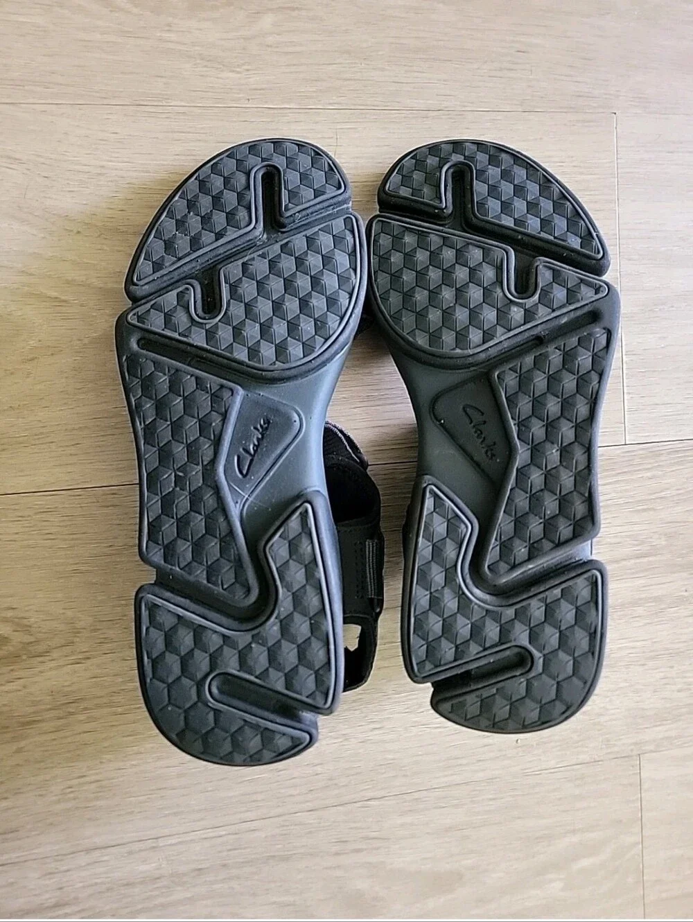 Clarks Trigenic Men's Black Strappy Adjustable Sandals